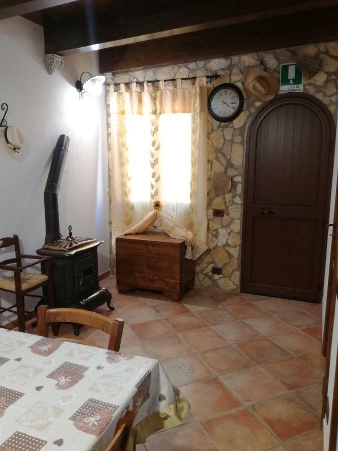 Casa Vacanze Mediterraneo Villa Tre Fontane Buitenkant foto